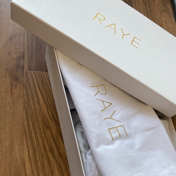 Raye Helix Sandal - Picture 5 of 5